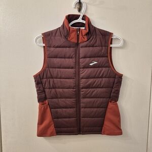 NEW Brooks Running Vest Women's Small Sleeveless Shelter Technology